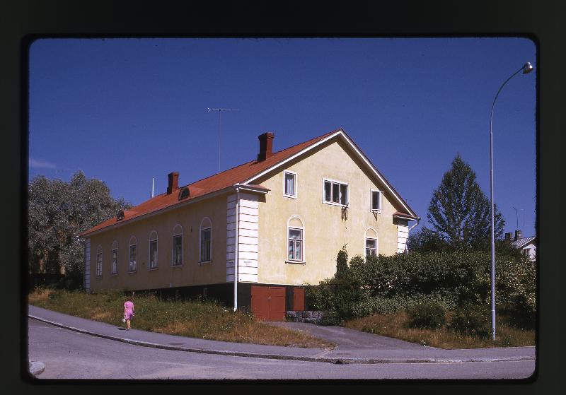 Esikatselukuva: Savilahdenkatu 35, jokikatu 1
	
		Hevoskonsulentti fjalar holmbergin talo, sekä kalle
holmbergin kotitalo.