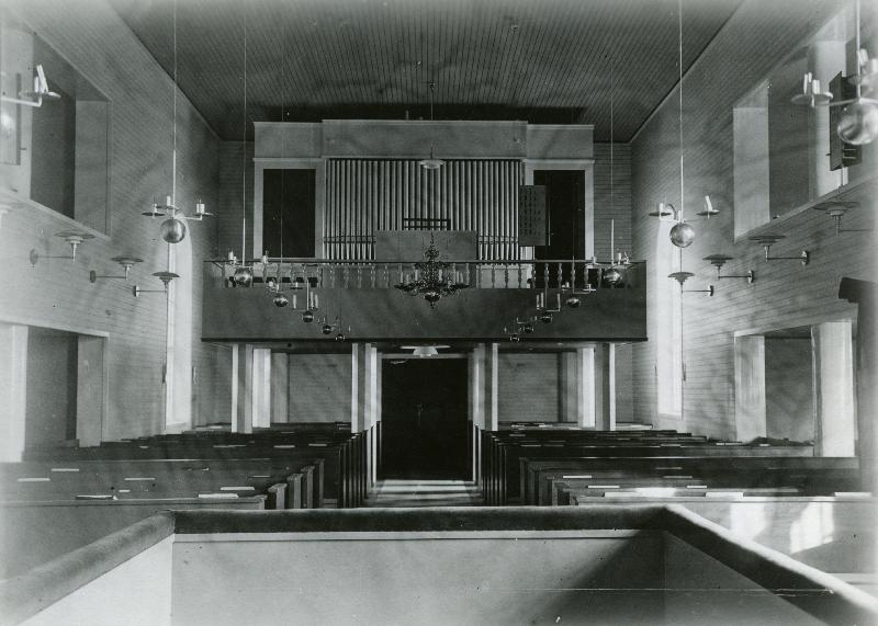 Esikatselukuva:&nbsp;Kemijärven kirkko
	
		Kuva kirkon alttarilta urkuparvelle päin