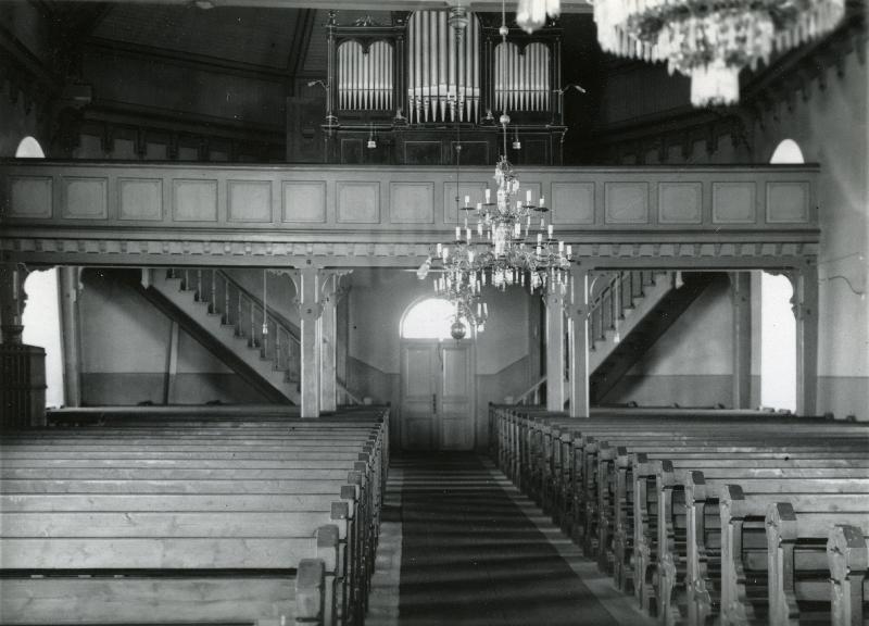 Esikatselukuva:&nbsp;Rengon kirkko
	
		Kuva kirkkosalista urkuparvelle päin