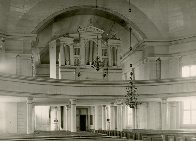 Esikatselukuva:&nbsp;Saarijärven kirkko
	
		Kuva kirkkosalista urkuparvelle päin. Kuva on otettu 2.12.1927.