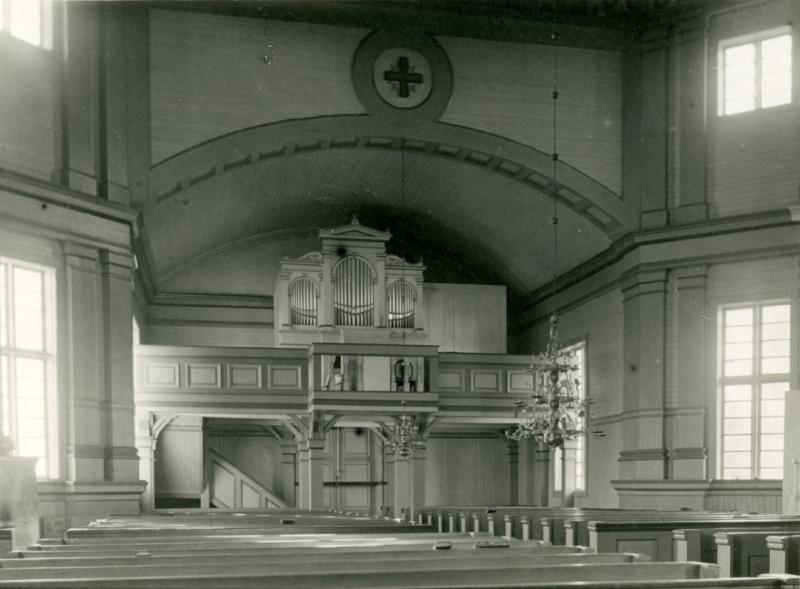 Esikatselukuva:&nbsp;Sahalahden kirkko
	
		Kuva kirkkosalista urkuparvelle päin