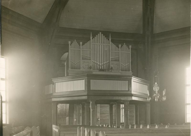 Esikatselukuva:&nbsp;Sumiaisten kirkon urut
	
		Kuva kirkkosalista urkuparvelle