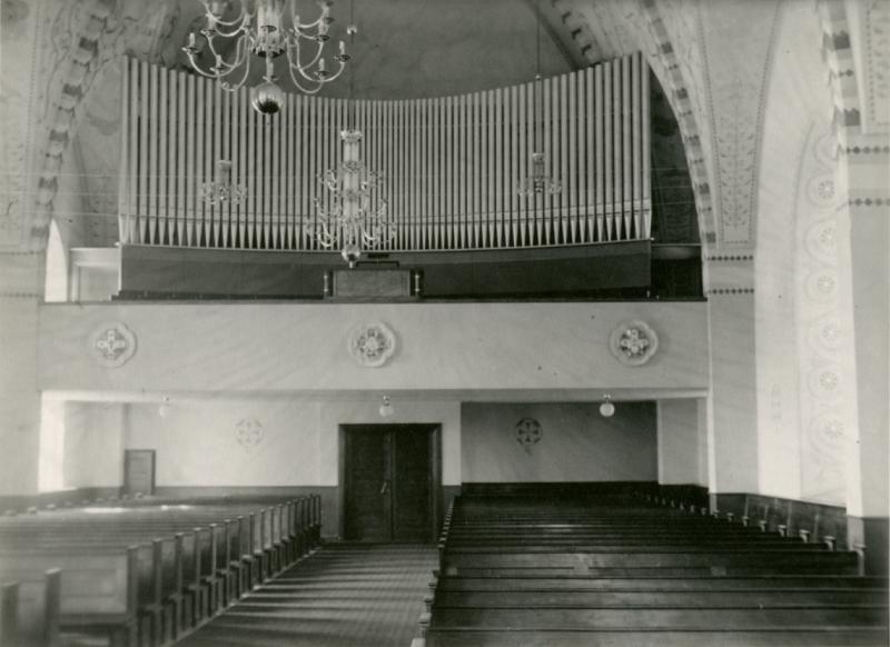 Esikatselukuva: Sääksmäen kirkko
	
		Kuva kirkkosalista urkuparvelle päin