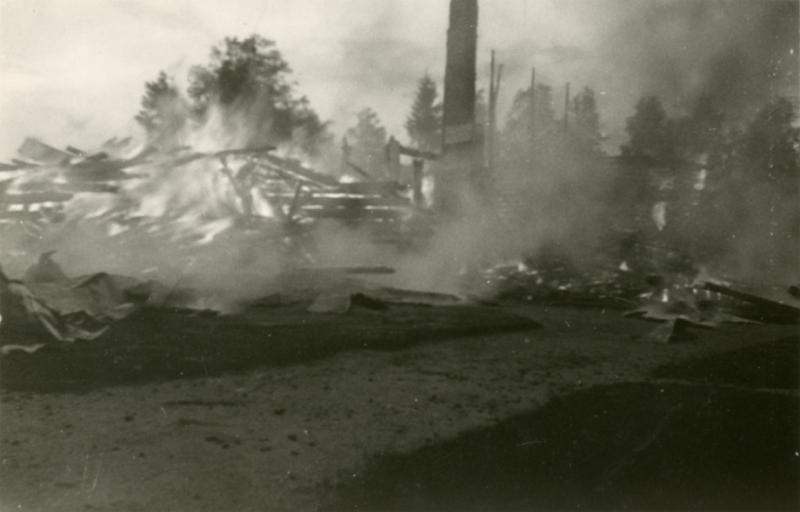 Esikatselukuva: Ähtärin vanhan kirkon palo
	
		Kirkon tulipalo 30.7.1935