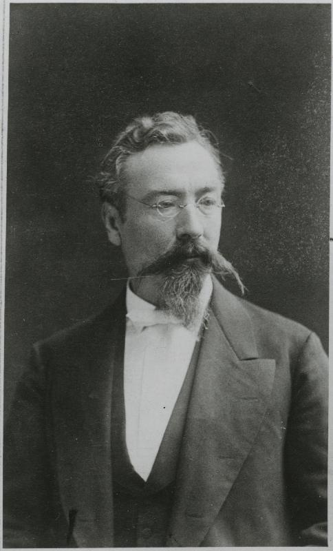 ???resource.thumbnail???: Muotokuva miehestä
	
		Gustaf konstantin törnudd (1832 - 1894) koneinsinööri, valtiopäiväedustaja. Valokuva suomen kansa...