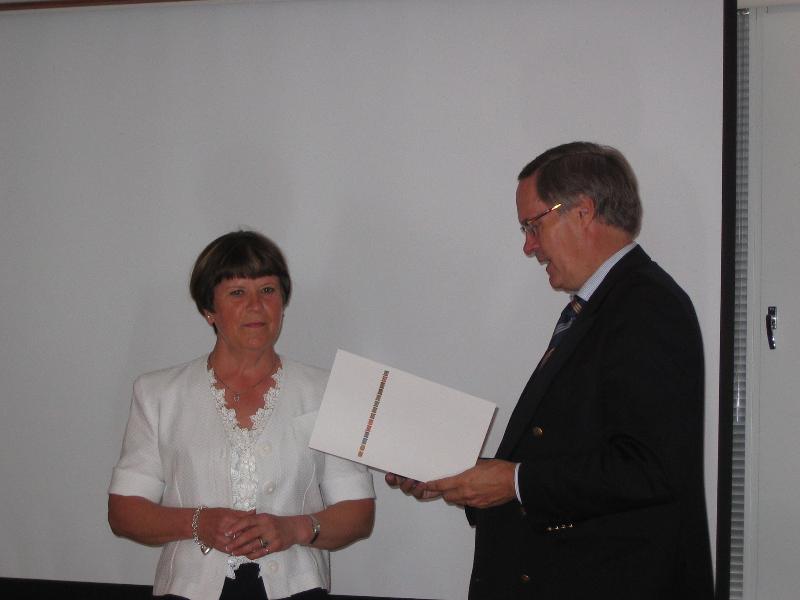 Esikatselukuva:&nbsp;KT-infotilaisuus, Tarja-Kaarina Korte
	
		Tarja-Kaarina Korte ja Hannu Vornamo