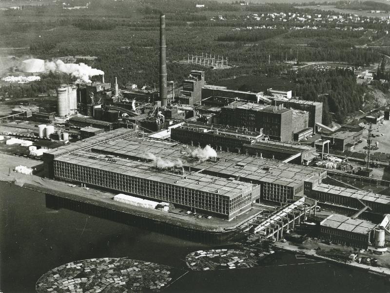 Esikatselukuva: Enso-Gutzeit Oy, Kaukopään tehtaat
	
		Teollisuusviikko -lehti 9/1983
Valokuvaamo Studio Bmöller Helsinki