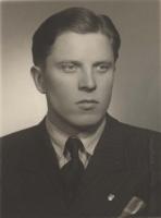 Esikatselukuva: Johannes Virolainen
	
		Muotokuva Johannes Virolaisesta vuonna 1939.