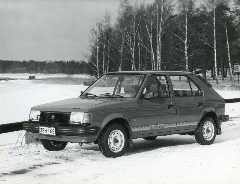Esikatselukuva: Talbot Horizon
	
		Polttoaineena moottoripetroli
