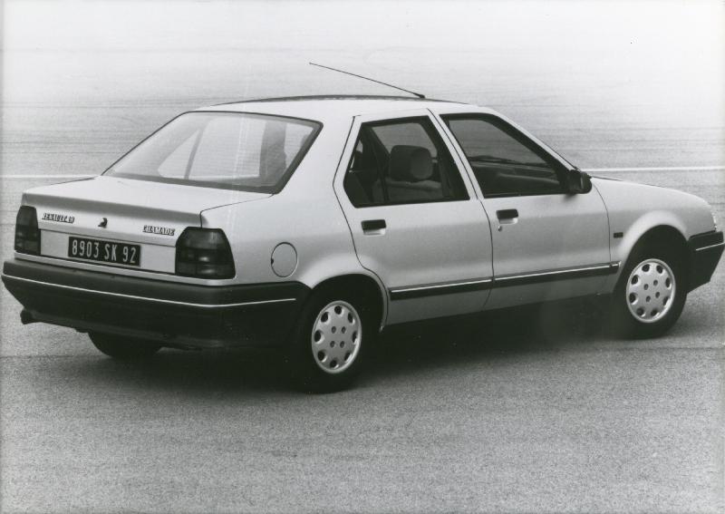 Esikatselukuva: Renault Chamade