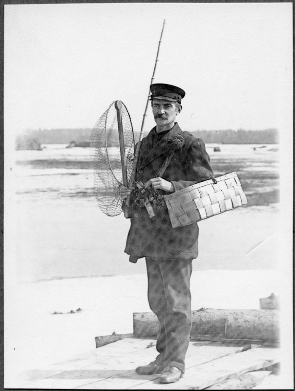 ???resource.thumbnail???: Fiskare från Österö i Maxmo.