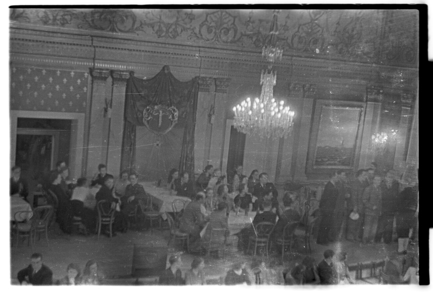 ???resource.thumbnail???: "Valborgsmässa i stadshuset", Vasa Brages sångkör.