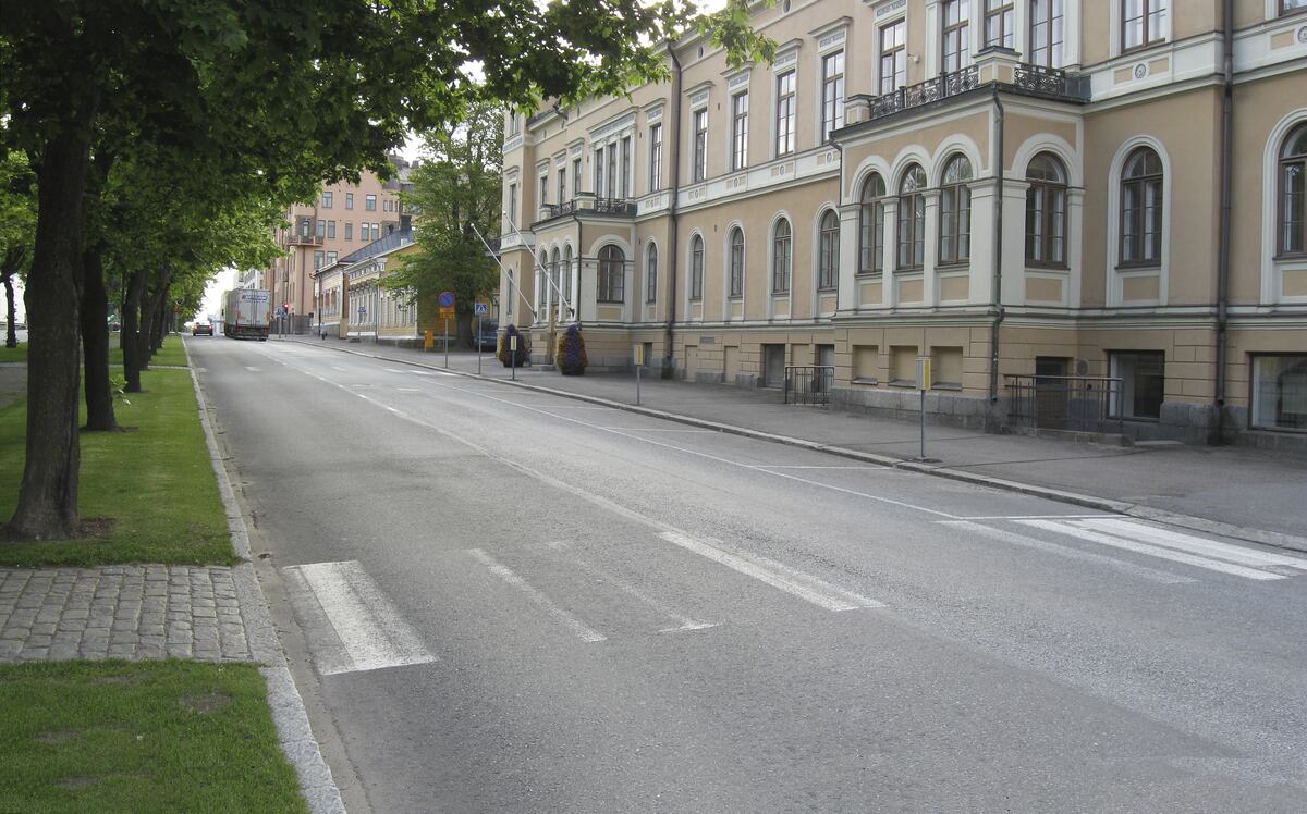 ???resource.thumbnail???: Styrelsegården i Vasa på Vasaesplanaden.
