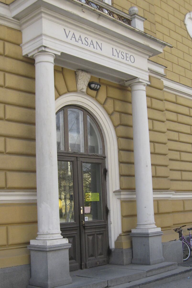 ???resource.thumbnail???: Vasa finska lyceum i hörnet av ...
	
		Vasa finska lyceum i hörnet av Kyrkoesplanaden och Vasaesplanaden.