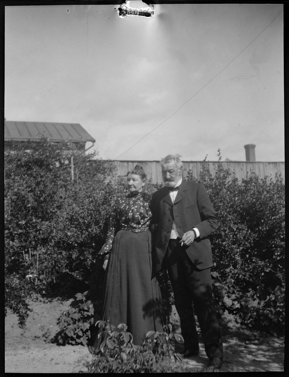 Esikatselukuva: Rådman Gustaf Blom med fru Emmy f.
	
		Rådman Gustaf Blom med fru Emmy f. Palén.