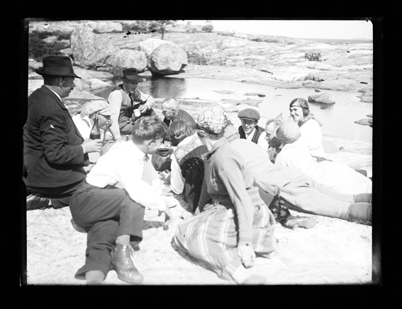 Esikatselukuva: Kaffepaus på klipporna.