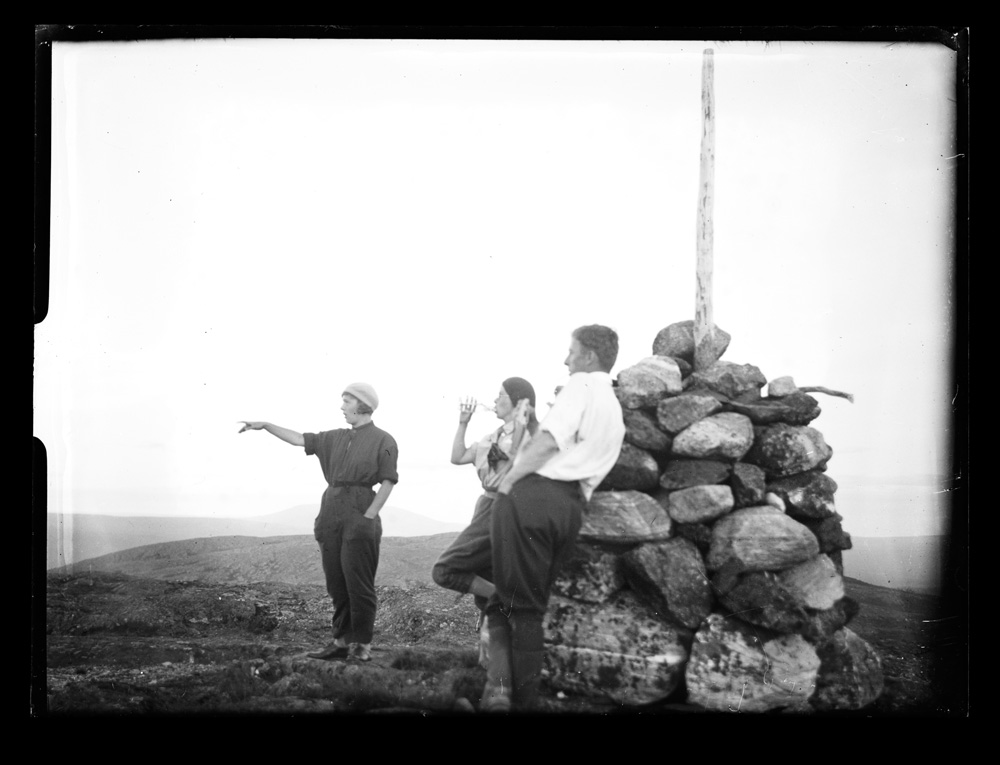 ???resource.thumbnail???: Från en resa till Petsamo.
	
		Från en resa till Petsamo. Kaskama, ett fjäll nära Petsamo.