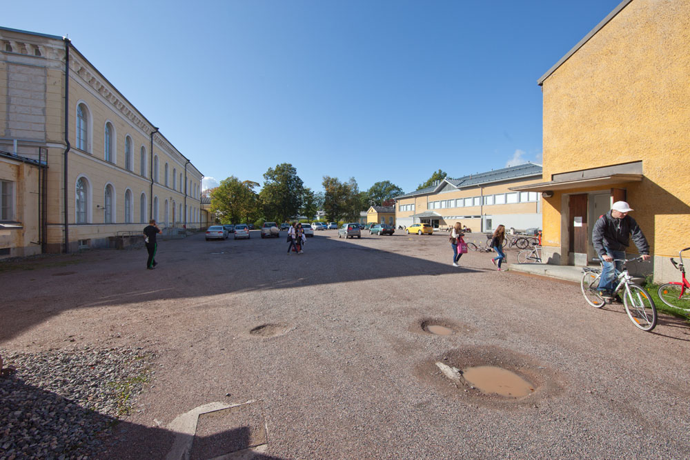 ???resource.thumbnail???:&nbsp;Bogy, inofficiellt namn för Borgå gymnasium.
	
		Bogy, inofficiellt namn för Borgå gymnasium. Gymnasiegatan.