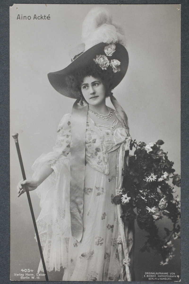 Esikatselukuva: Aino Ackté.
	
		Aino Ackté. Originalfoto av Emil Bieber, Hofphotograph, Berlin & Hamburg